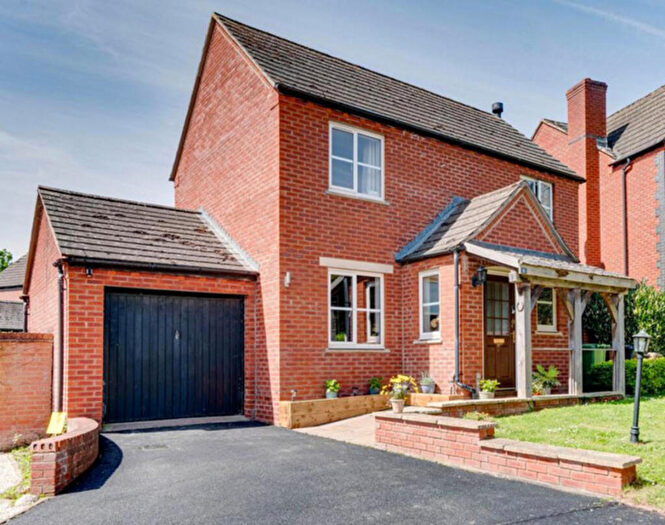 3 Bedroom Detached House For Sale In Frome Park, Hereford, HR1