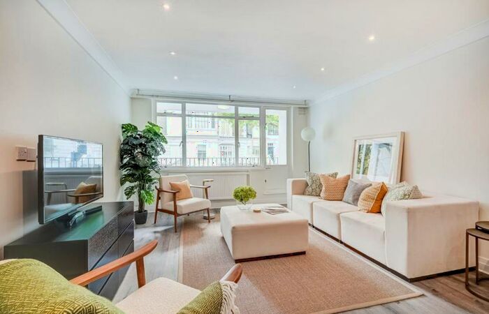 1 Bedroom Apartment To Rent In St. Johns Wood Road, St. Johns Wood, London, NW8