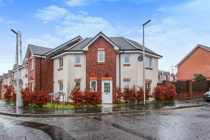 3 Bedroom End Of Terrace House To Rent In Regulus Street, Dunfermline, KY11