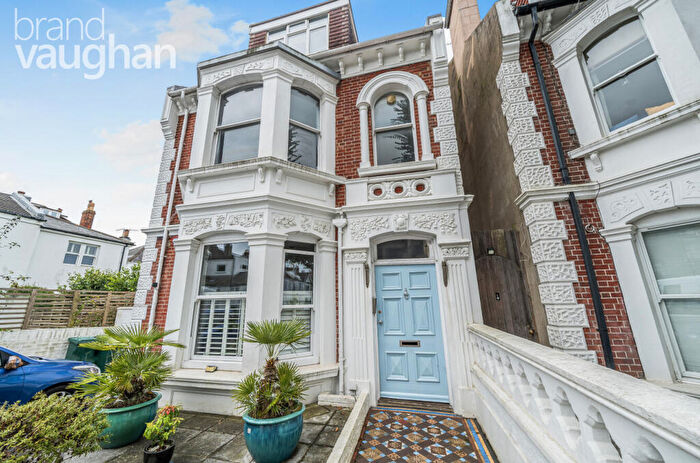 2 Bedroom Flat To Rent In Hartington Villas, Hove, East Sussex, BN3