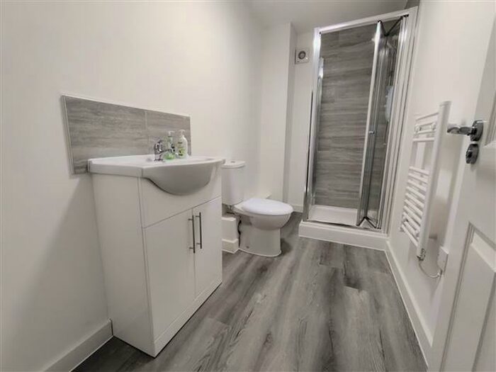 1 Bedroom Apartment To Rent In Moor Street, Brierley Hill, DY5