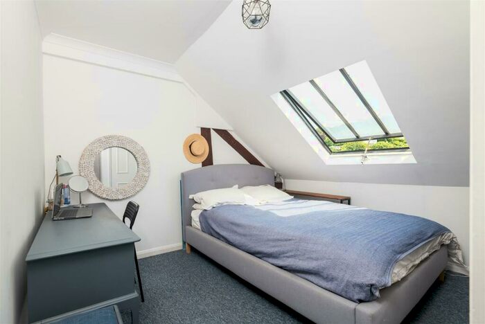 2 Bedroom Flat For Sale In Foundry Lane, Lewes, BN7