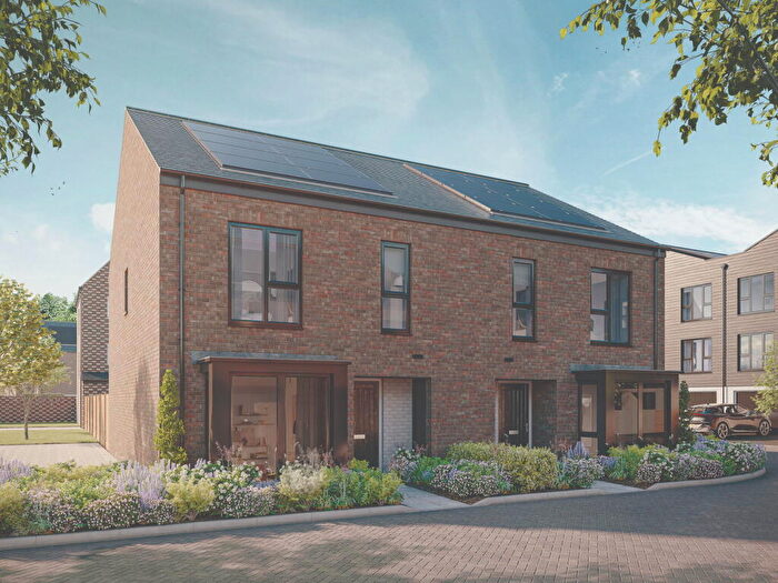 3 Bedroom Semi-Detached House For Sale In The Shellduck, Rochester, ME1