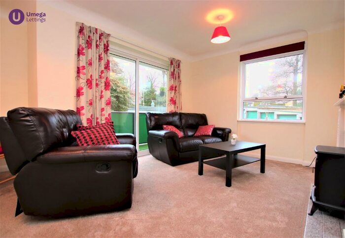 2 Bedroom Flat To Rent In Pentland Drive, Fairmilehead, Edinburgh, EH10