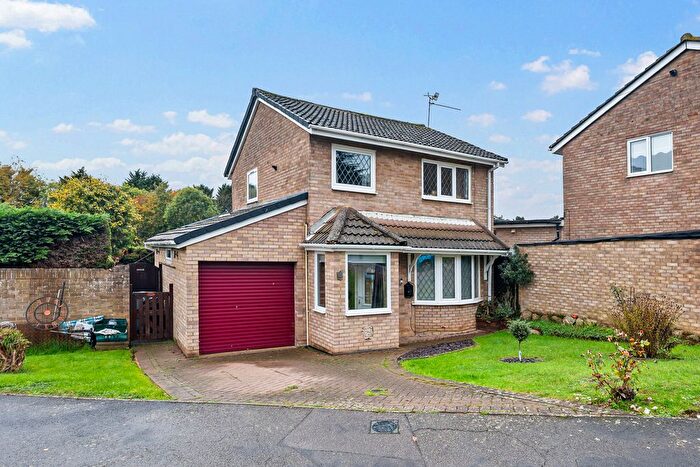 3 Bedroom Detached House For Sale In Thames Rise, Kettering, NN16