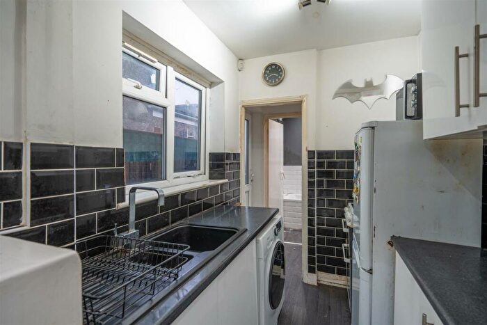 3 Bedroom Terraced House For Sale In Princess Road, Croydon, CR0