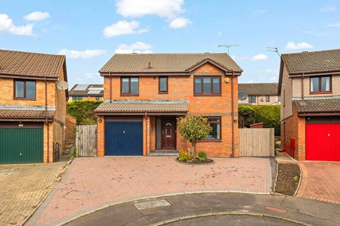 4 Bedroom Detached House For Sale In Sheriffs Park, Linlithgow, EH49