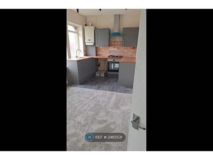 1 Bedroom Flat To Rent In Dale Street, Shipley, BD18