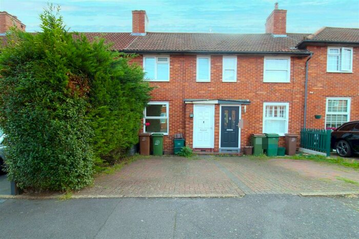 3 Bedroom House To Rent In Titchfield Road, Carshalton, SM5