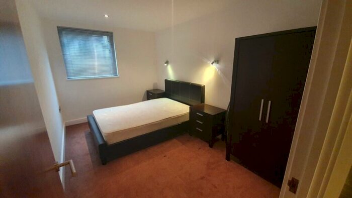 2 Bedroom Apartment To Rent In Isaac Way, Manchester, M4