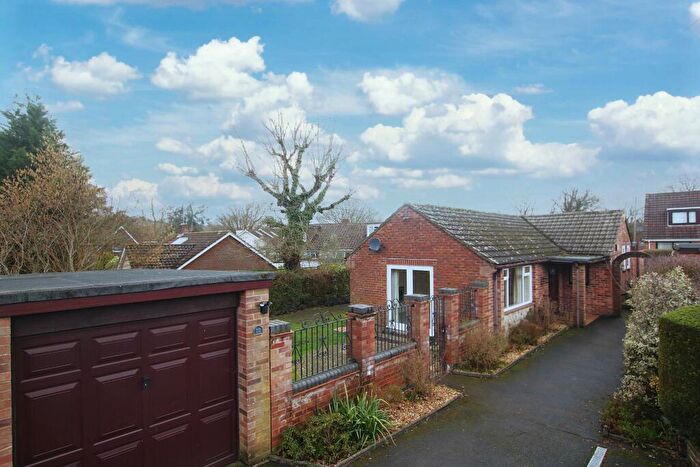 3 Bedroom Detached Bungalow For Sale In North Baddesley, Southampton, SO52