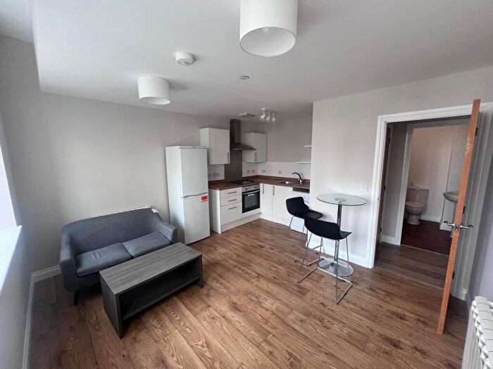 1 Bedroom Apartment To Rent In Devonshire House, Great Charles Street Queensway, Birmingham, B3