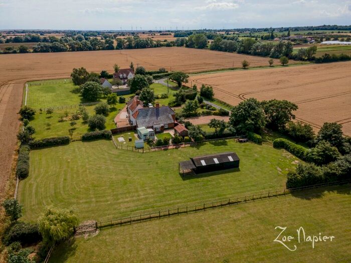 3 Bedroom Semi-Detached House For Sale In Southminister, CM0