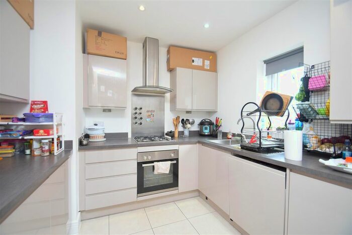 2 Bedroom Flat To Rent In Belgrave Court, Harrow, HA1