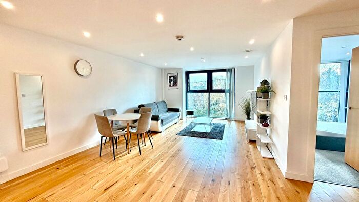 1 Bedroom Flat To Rent In Arden Gate, Communication Row, B15