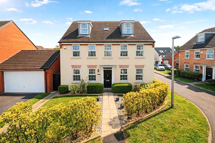 5 Bedroom Detached House For Sale In Hill Barton Vale, Exeter, EX1