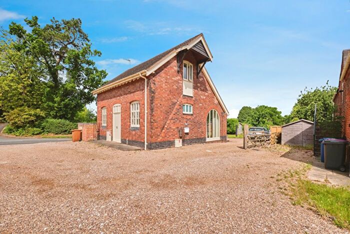 2 Bedroom Barn Conversion For Sale In Tewnals Lane, Lichfield, Staffordshire, WS13