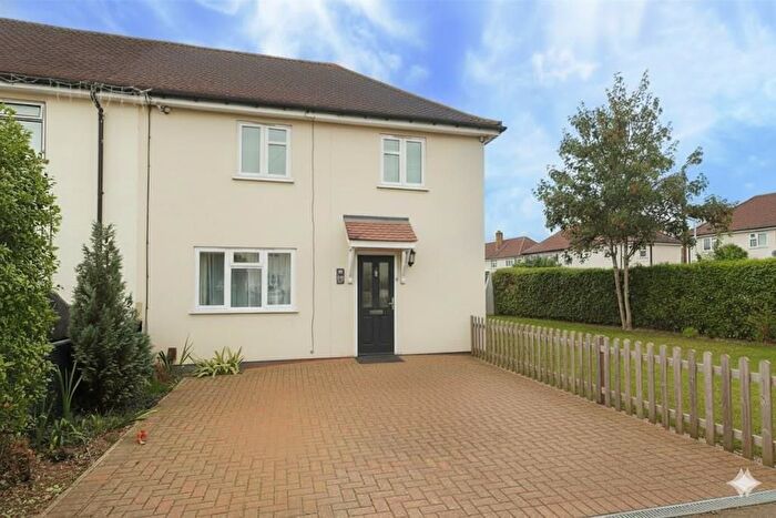 3 Bedroom Semi Detached House For Sale In Kings Road, West Drayton, UB7