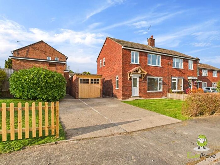 3 Bedroom Semi-Detached House For Sale In Hill Park, Dudleston Heath, Ellesmere, SY12