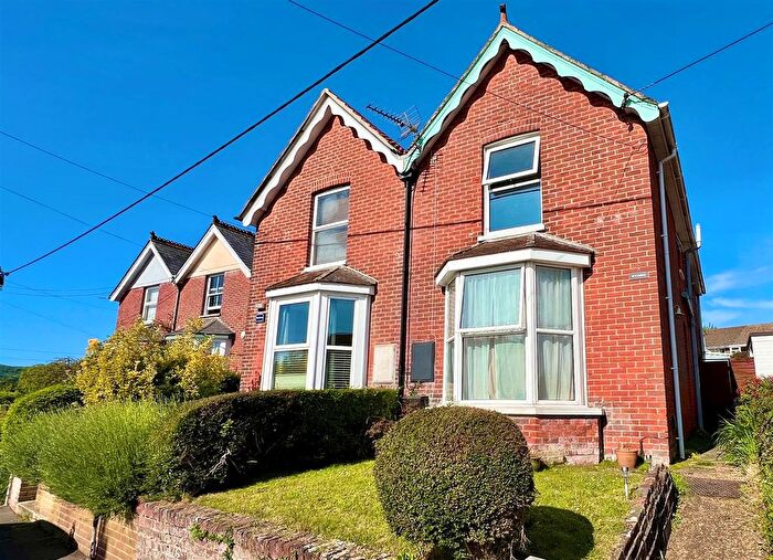 3 Bedroom Semi-Detached House For Sale In Freshwater, Isle Of Wight, PO40