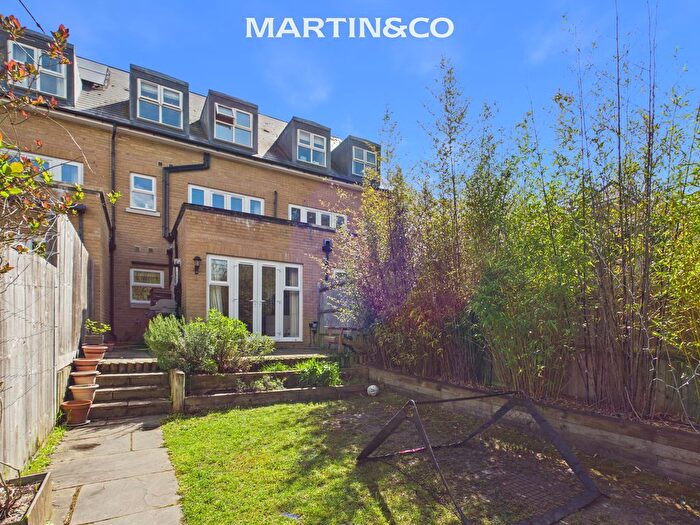 5 Bedroom Terraced House For Sale In Queenswood Crescent, Englefield Green, TW20