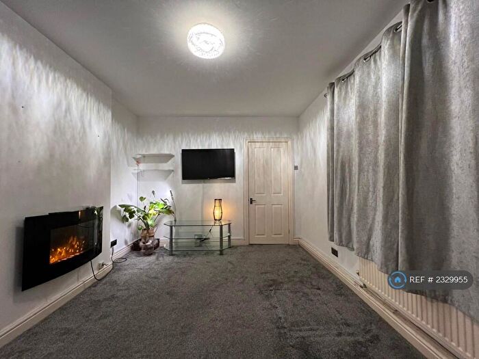 3 Bedroom Terraced House To Rent In Dunkeld Road, Manchester, M23