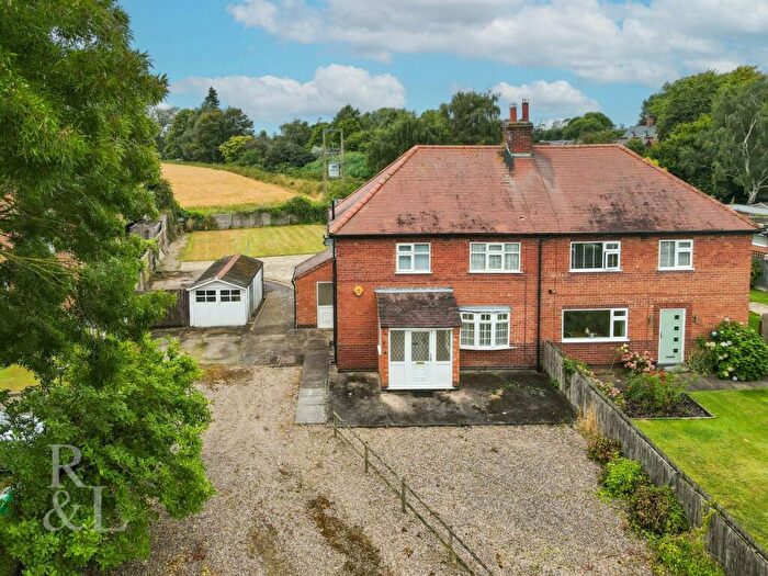 3 Bedroom Semi-Detached House For Sale In Wymeswold Road, Wysall, Nottingham, NG12