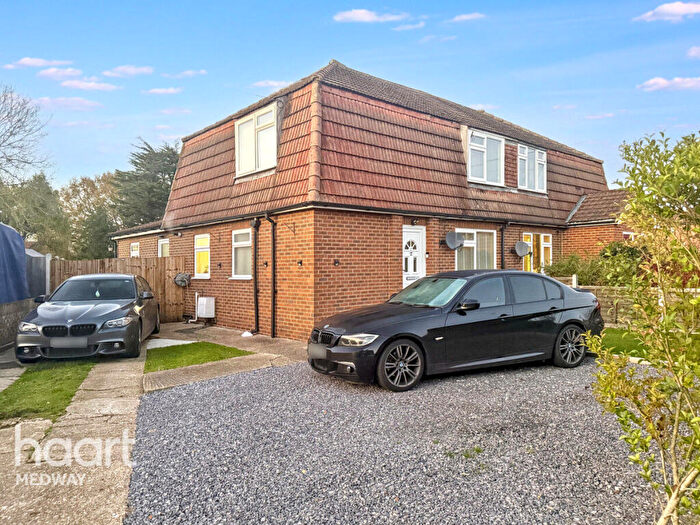 4 Bedroom Semi-Detached House For Sale In Harrison Drive, Rochester, ME3