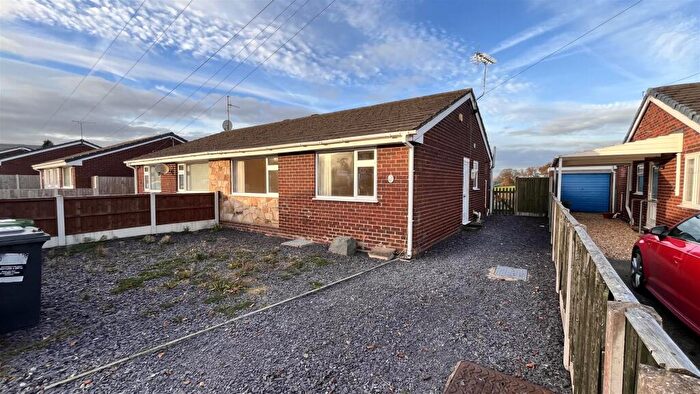 2 Bedroom Semi-Detached Bungalow To Rent In Offa, Chirk, Wrexham, LL14