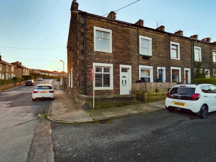 3 Bedroom Terraced House To Rent In Federation Street, Barnoldswick, BB18