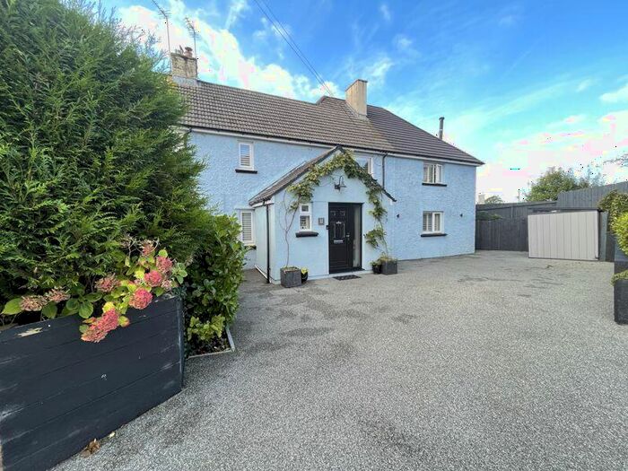 4 Bedroom Semi-Detached House For Sale In , Downs View, Aberthin, The Vale Of Glamorgan, CF71