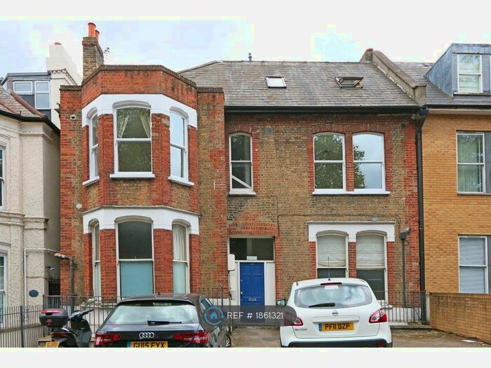 3 Bedroom Flat To Rent In Christchurch Road, London, SW2
