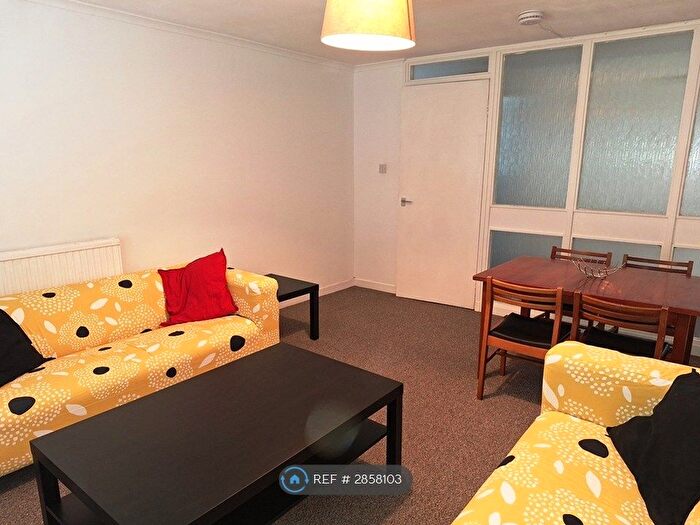 2 Bedroom Flat To Rent In Bridge Of Allan, Bridge Of Allan, Stirling, FK9