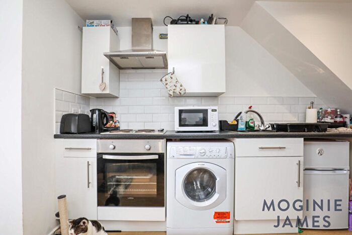 1 Bedroom Apartment To Rent In Salisbury Road, CF24