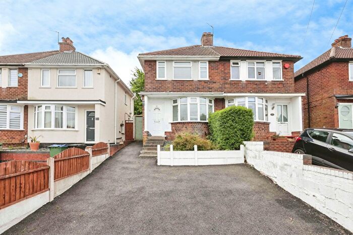2 Bedroom Semi-Detached House For Sale In Elm Terrace, Tividale, Oldbury, B69