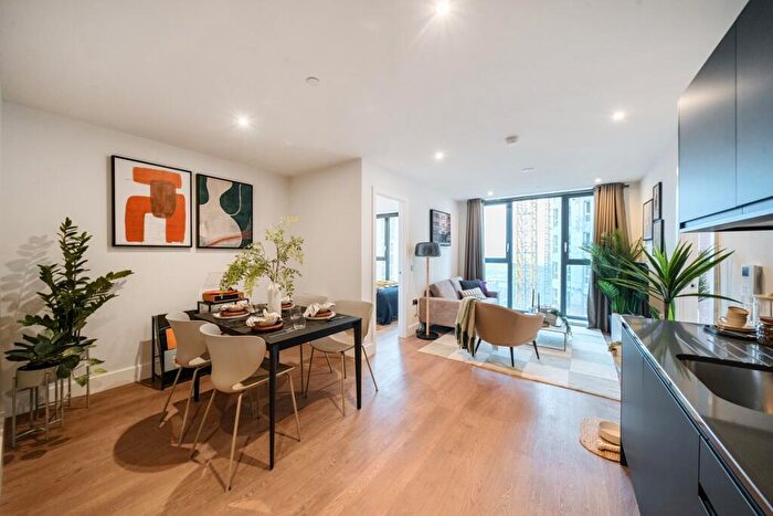 2 Bedroom Apartment To Rent In Uncle Leeds, Whitehall Leeds, LS12