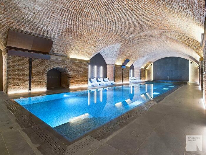 2 Bedroom Apartment To Rent In Viadux :: Manchester, M1