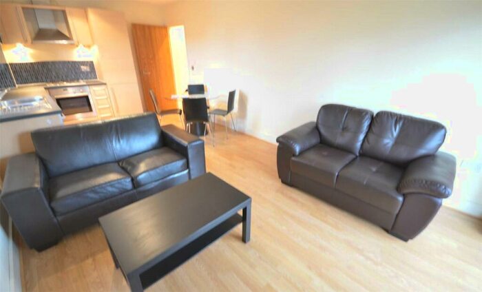 2 Bedroom Apartment To Rent In Home, Manchester City Centre, Manchester, M1