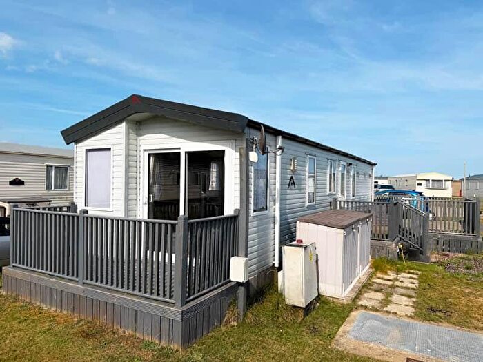 2 Bedroom Caravan For Sale In Two Bed Atlas Debonair, North Denes, The Ravine, Lowestoft, Suffolk, NR32