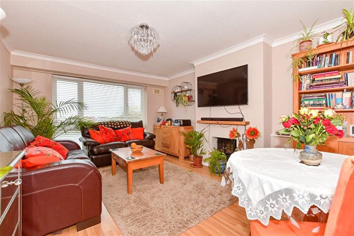 2 Bedroom Semi-Detached Bungalow For Sale In Shearwater Avenue, Whitstable, Kent, CT5