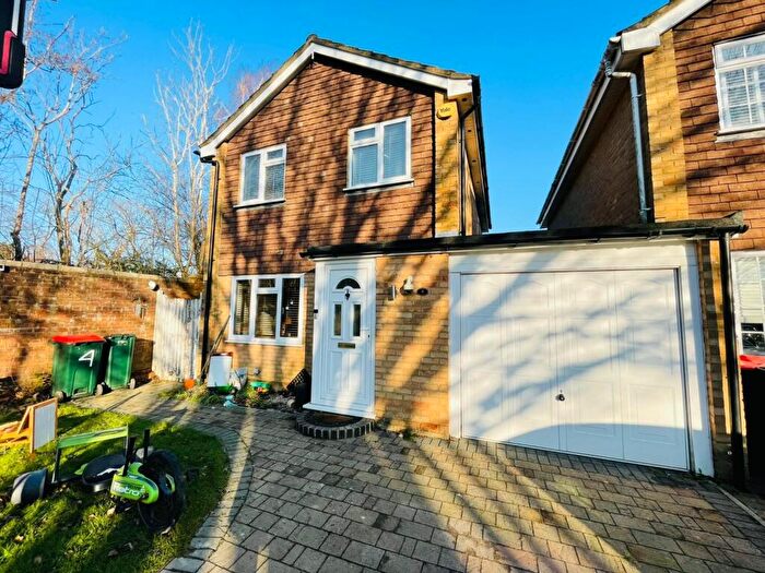 3 Bedroom House To Rent In Pound Hill, RH10