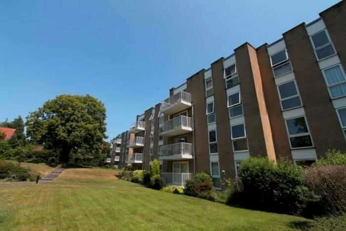 1 Bedroom Flat To Rent In St. Winifreds Road, Bournemouth, BH2