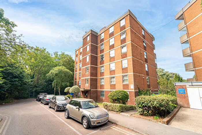 1 Bedroom Apartment For Sale In Verulam Court, NW9