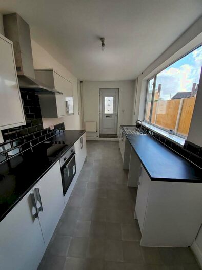 3 Bedroom Terraced House To Rent In New Street, Bentley, Doncaster, DN5