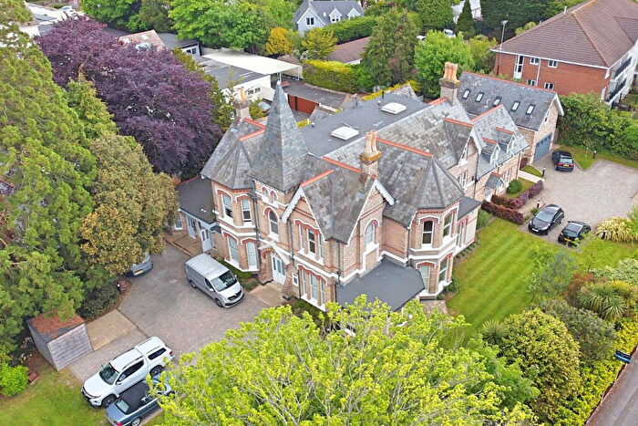 3 Bedroom Flat For Sale In Cavendish Road, Bournemouth, BH1