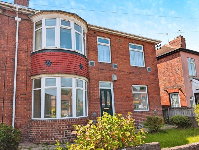 2 Bedroom Flat To Rent In Stamfordham Road, Fenham, Newcastle Upon Tyne, NE5