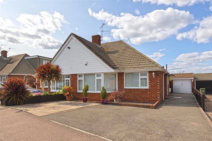 2 Bedroom Bungalow For Sale In Howard Drive, Maidstone, ME16