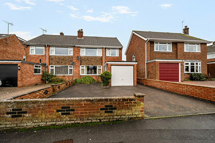 3 Bedroom Semi Detached House For Sale In Clarendon Drive, Royal Wootton Bassett, SN4