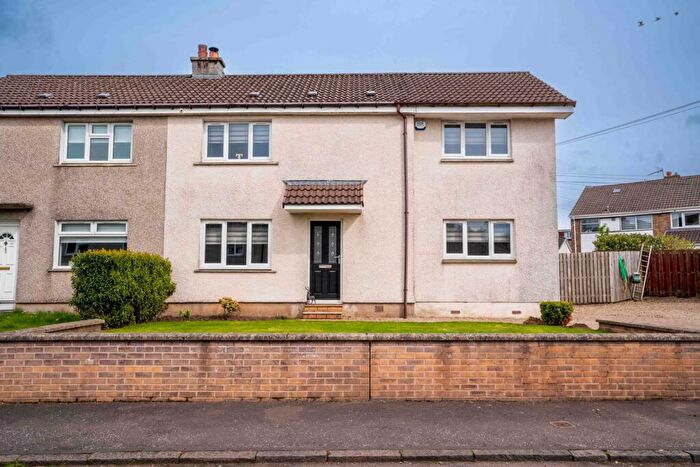 3 Bedroom Semi-Detached House For Sale In Harelaw Avenue, Neilston, G78