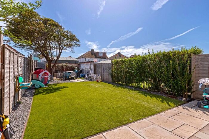 3 Bedroom House For Sale In West Way, Lancing, BN15
